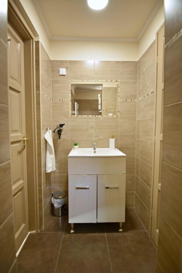 R.Gold Apartman Makó Εξωτερικό φωτογραφία