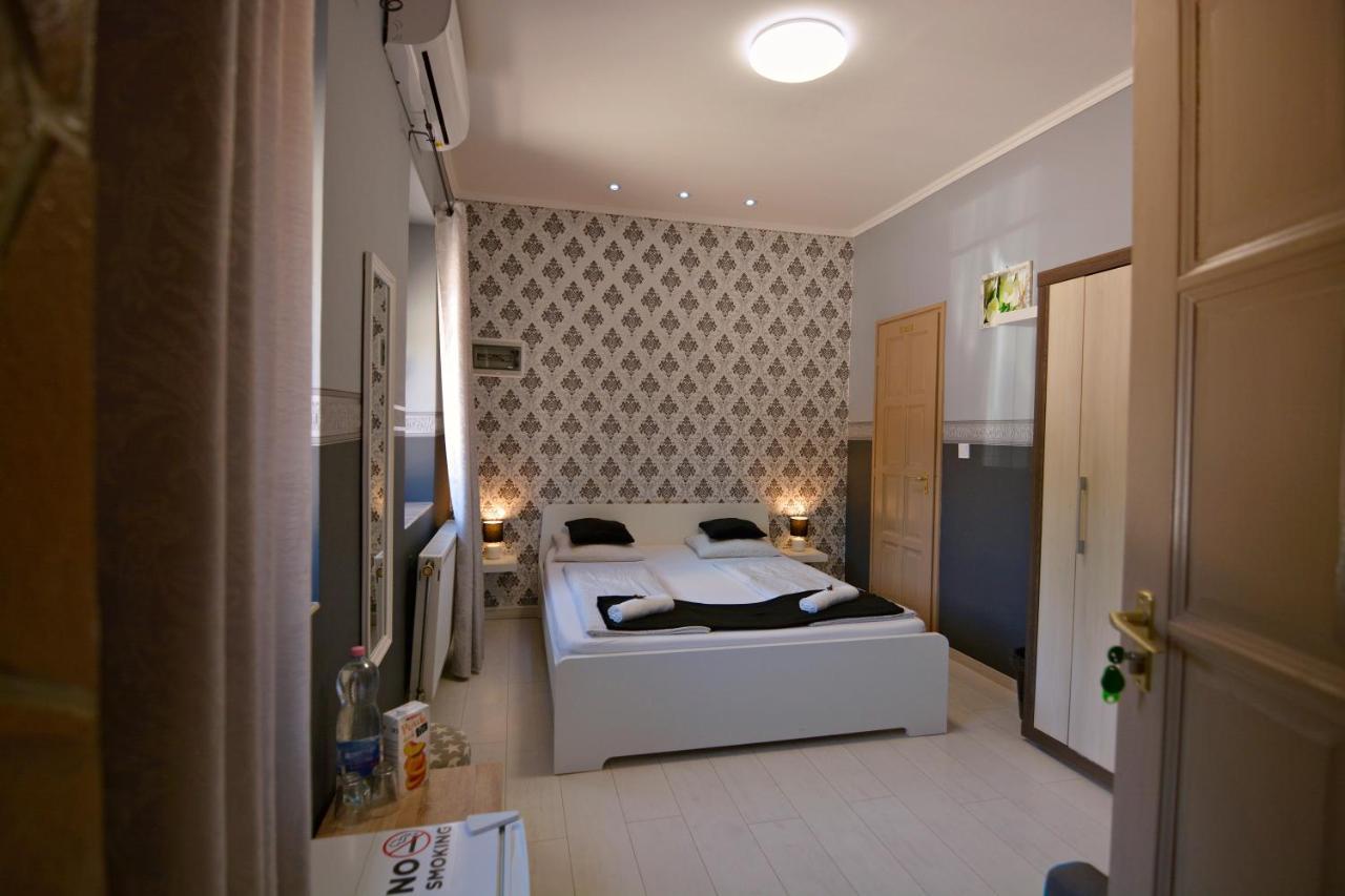 R.Gold Apartman Makó Εξωτερικό φωτογραφία