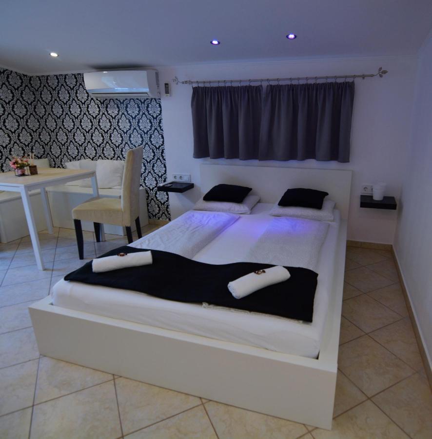 R.Gold Apartman Makó Εξωτερικό φωτογραφία