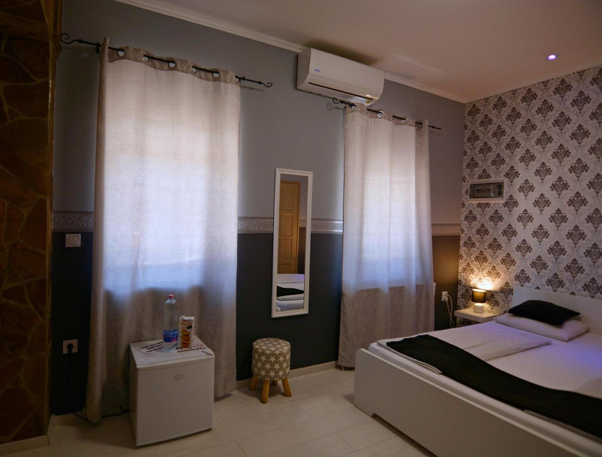 R.Gold Apartman Makó Εξωτερικό φωτογραφία